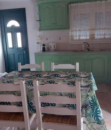 Colorful 2-Bedroom House In 盖奥斯 外观 照片