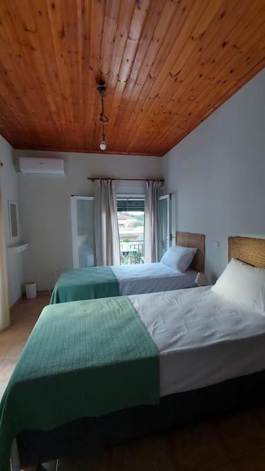 Colorful 2-Bedroom House In 盖奥斯 外观 照片