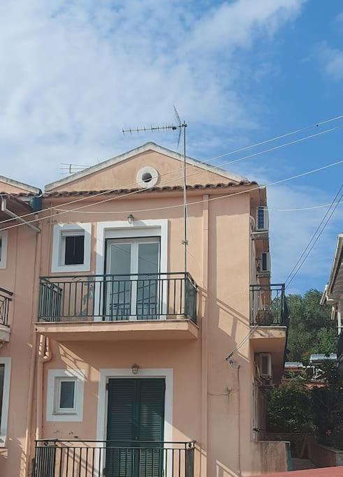 Colorful 2-Bedroom House In 盖奥斯 外观 照片